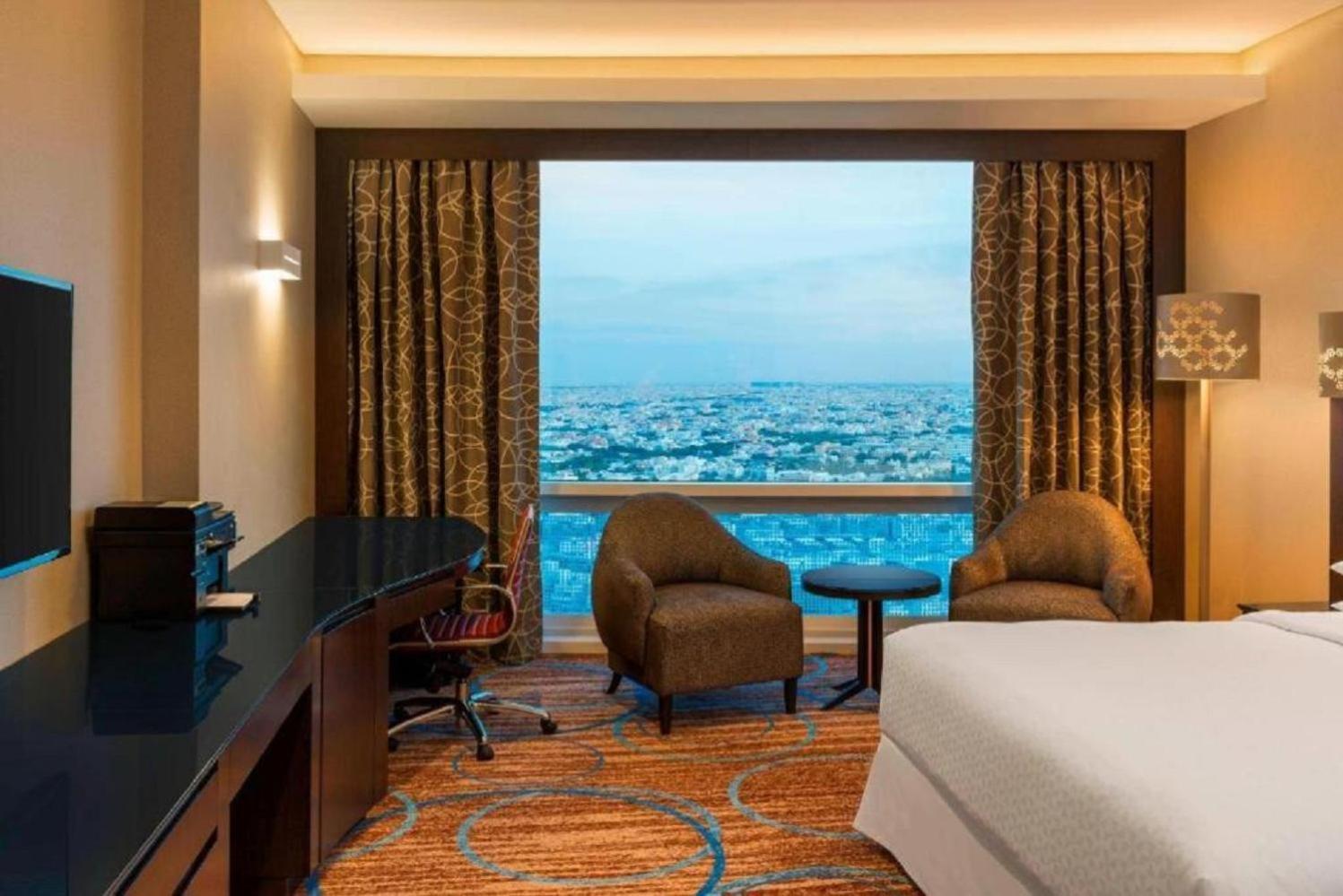 Hotel Costaa La Cage Near Delhi Airport By Gross Group New Delhi Exteriör bild